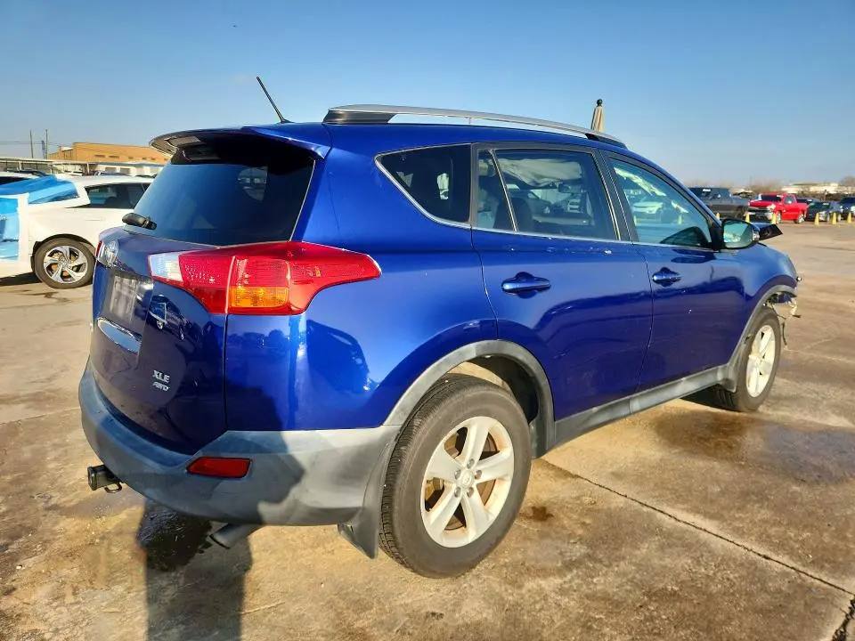 2014 TOYOTA RAV4 XLE  