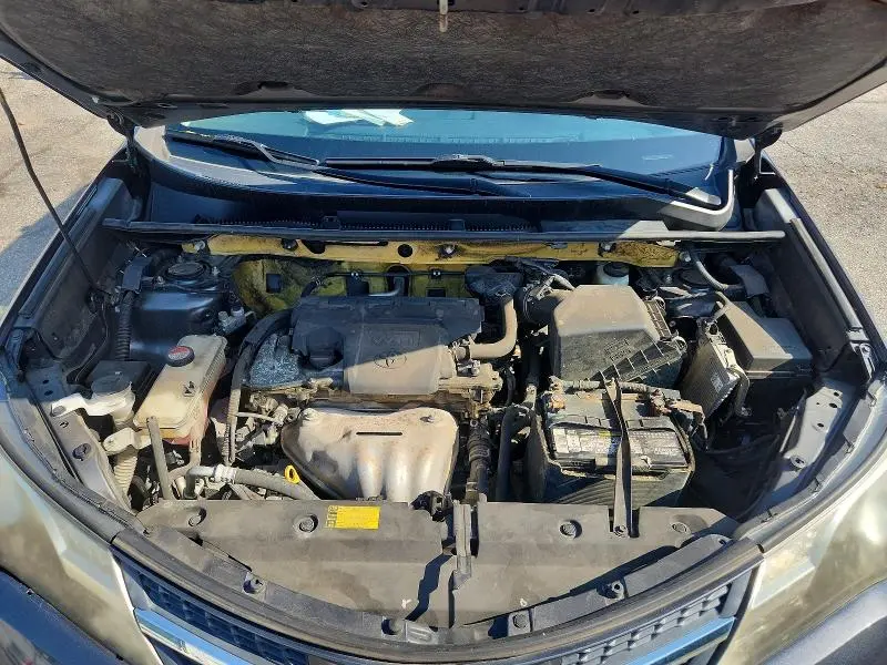 2014 TOYOTA RAV4 XLE  
