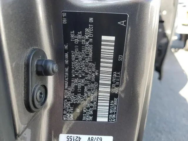 2011 TOYOTA SIENNA XLE  