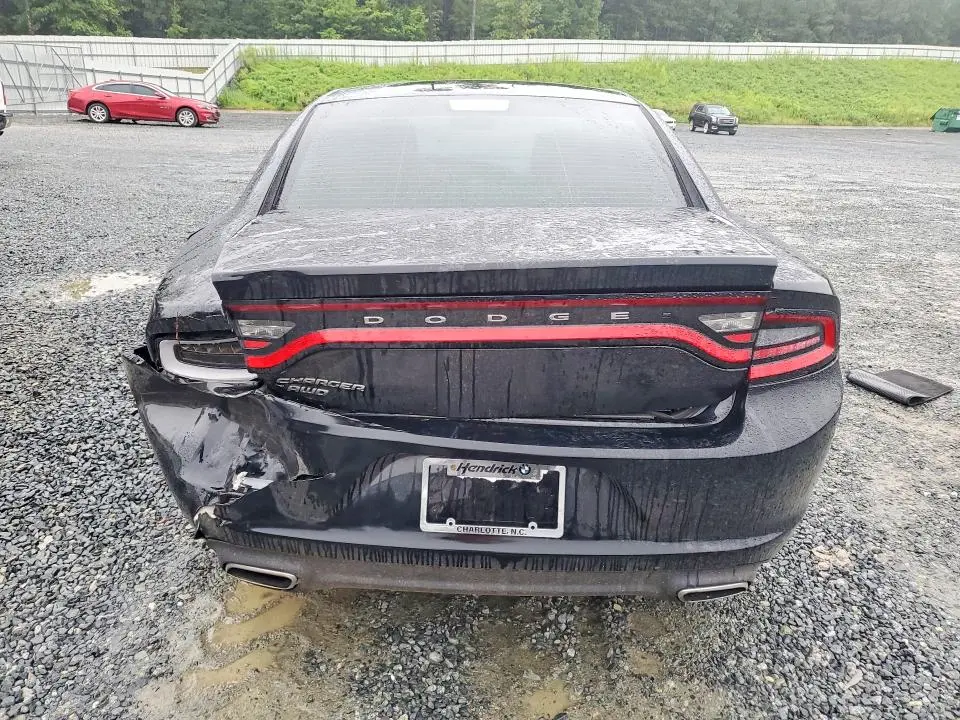 2017 DODGE CHARGER SE  