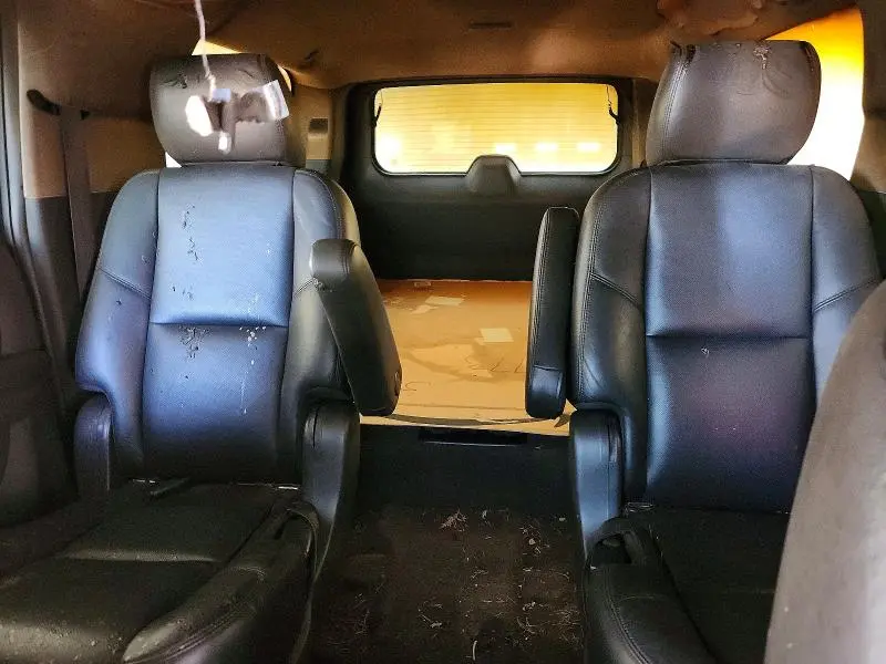 2011 CADILLAC ESCALADE ESV PREMIUM  