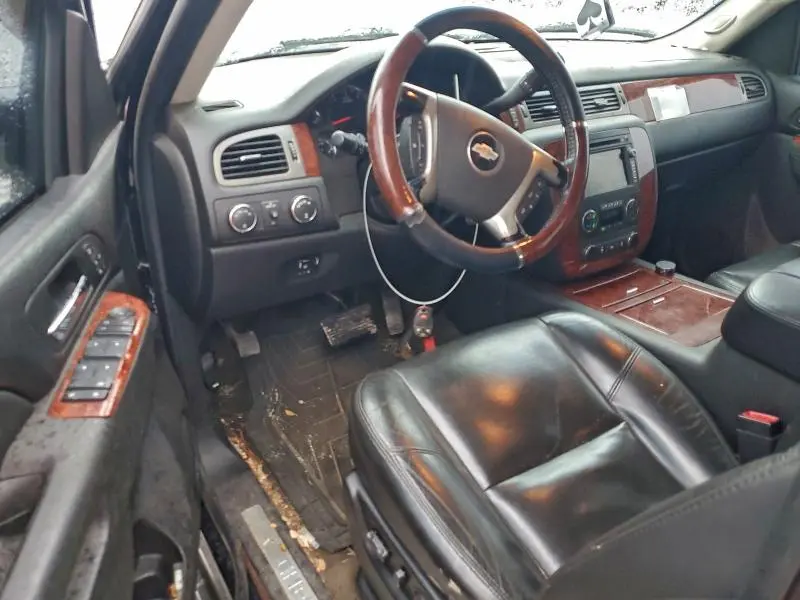 2010 CHEVROLET AVALANCHE LTZ  