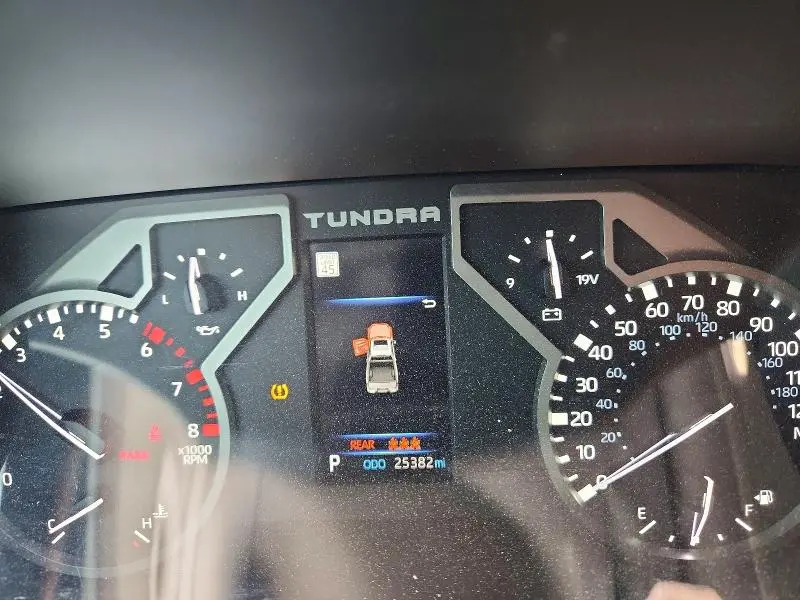 2024 TOYOTA TUNDRA SR5  