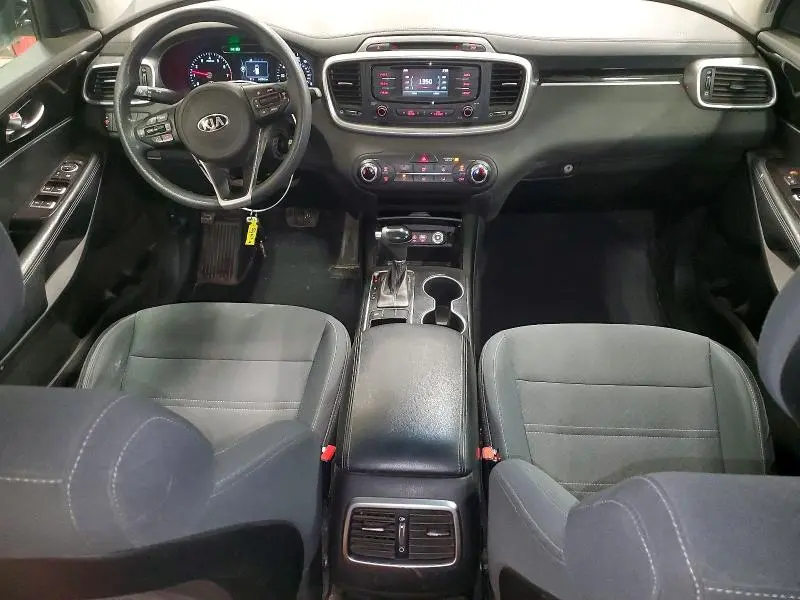2016 KIA SORENTO LX V6  