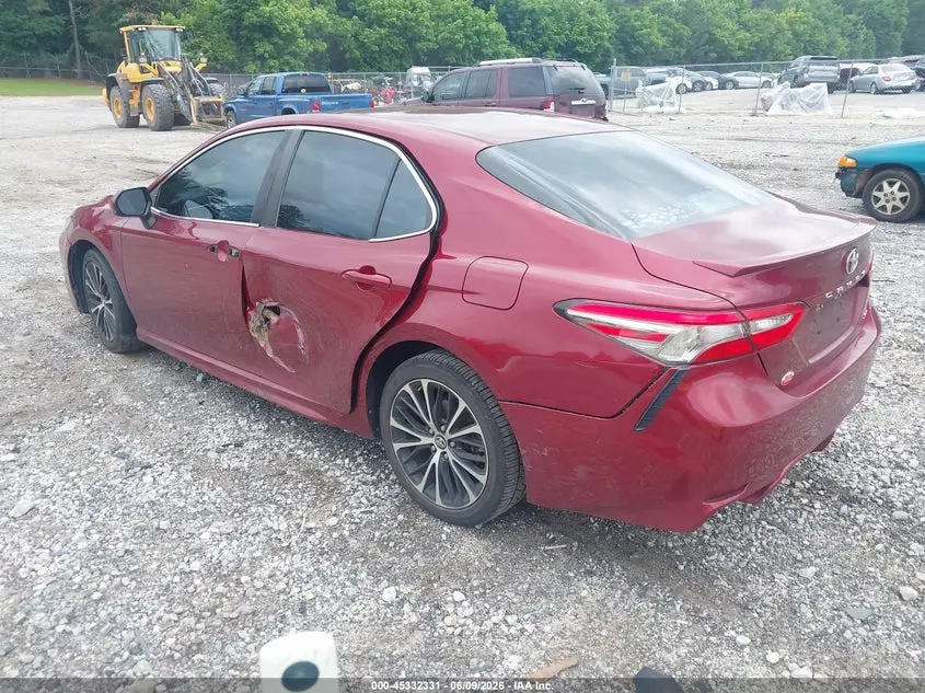 2018 TOYOTA CAMRY SE