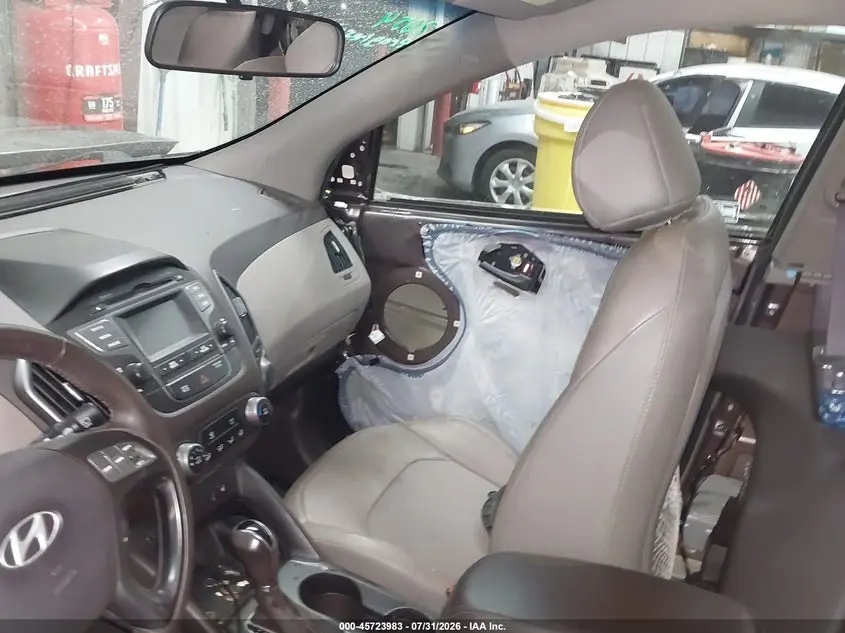 2014 HYUNDAI TUCSON SE