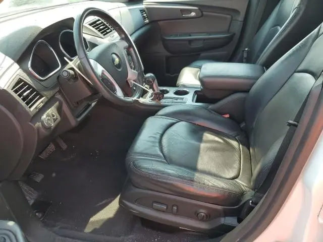 2010 CHEVROLET TRAVERSE LT  