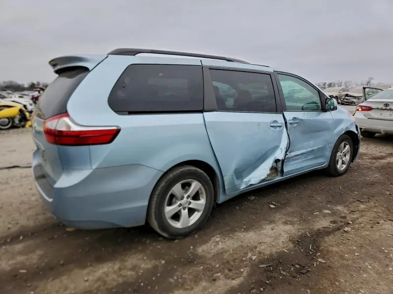 2015 TOYOTA SIENNA LE  