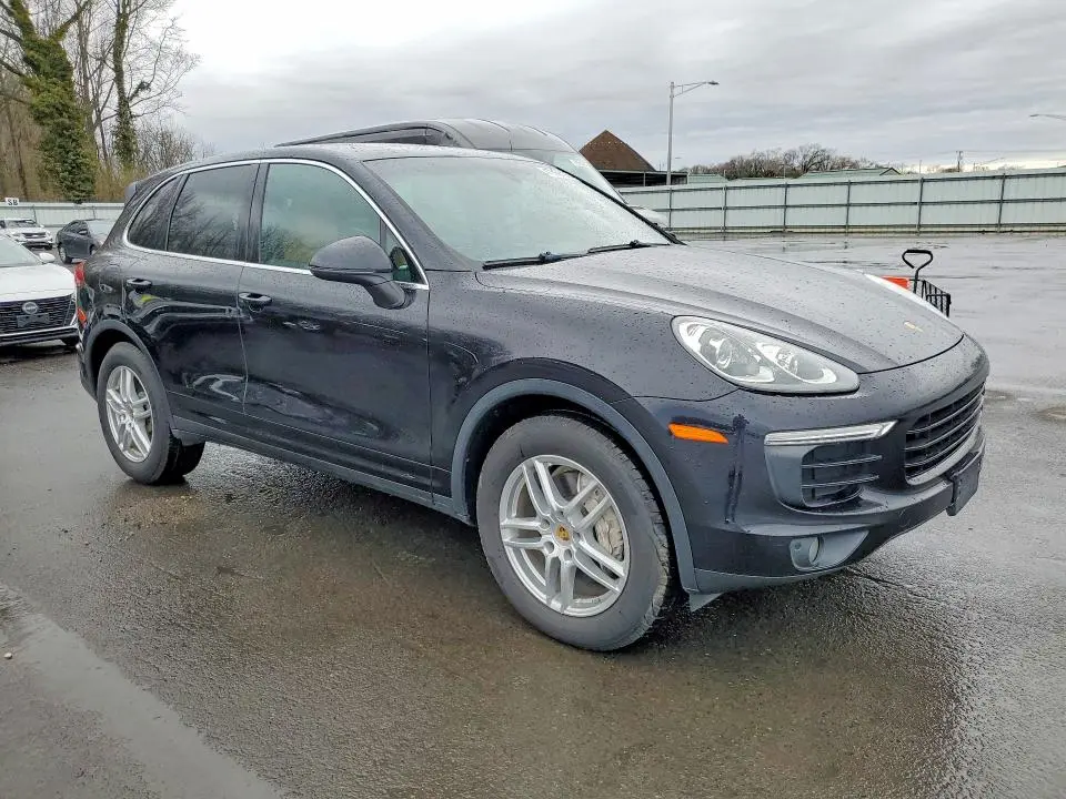 2016 PORSCHE CAYENNE   