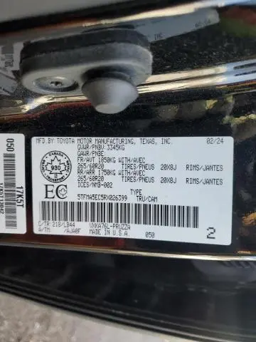 2024 TOYOTA TUNDRA CREWMAX PLATINUM  