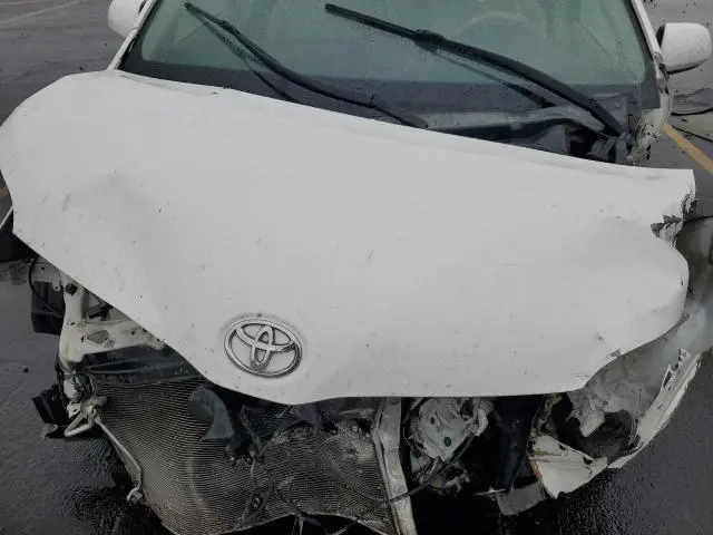 2014 TOYOTA SIENNA XLE  