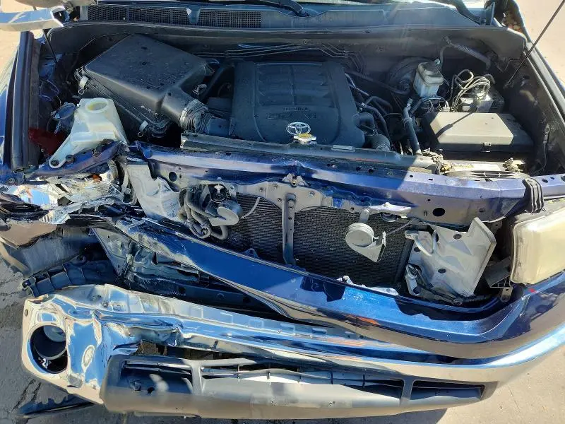 2011 TOYOTA TUNDRA CREWMAX SR5  