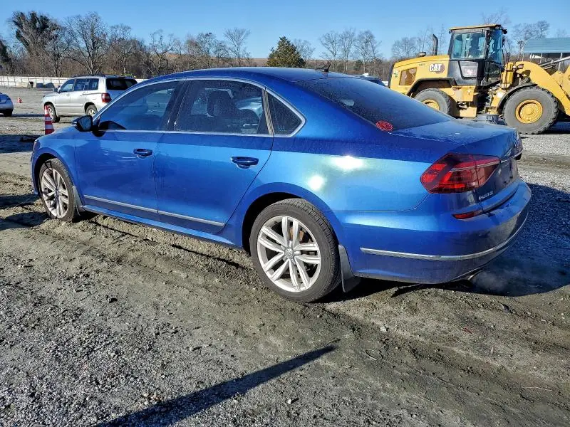 2017 VOLKSWAGEN PASSAT SE  