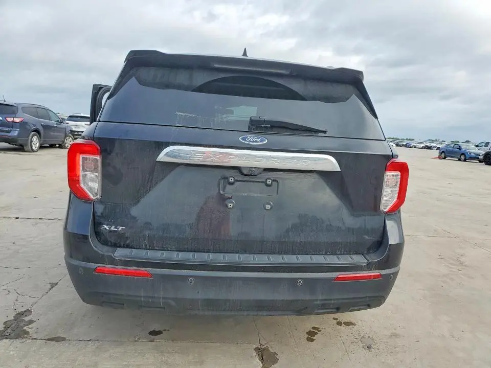 2022 FORD EXPLORER XLT  