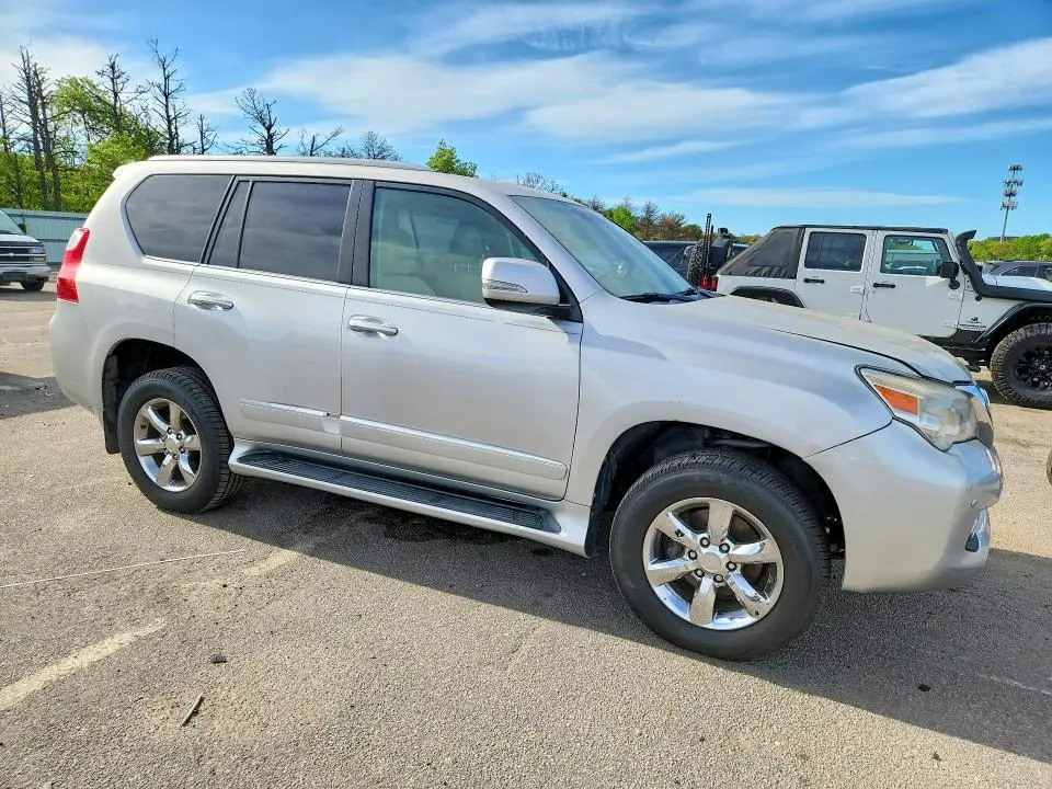 2013 LEXUS GX 460  