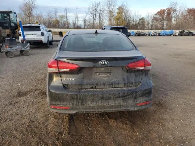 2017 KIA FORTE LX  