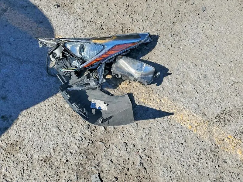 2016 TOYOTA PRIUS THREE TOURING  