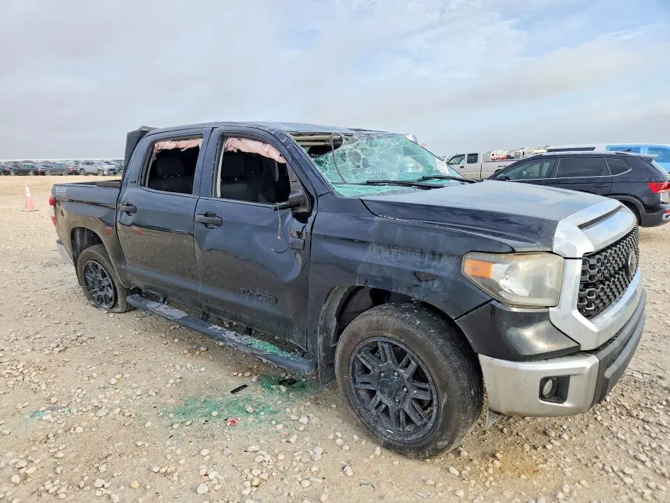 2021 TOYOTA TUNDRA CREWMAX SR5  