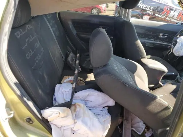 2013 KIA SOUL +  