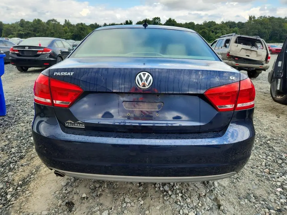 2012 VOLKSWAGEN PASSAT SE  