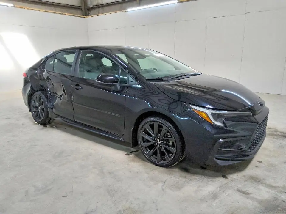 2024 TOYOTA COROLLA SE  