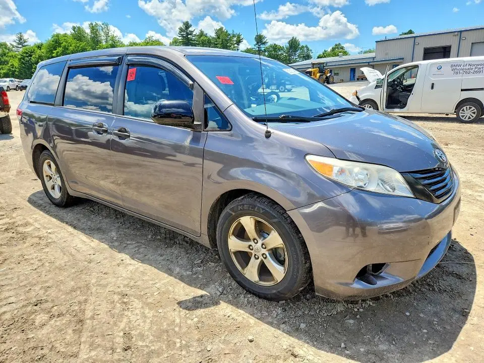2013 TOYOTA SIENNA L 7-PASSENGER  
