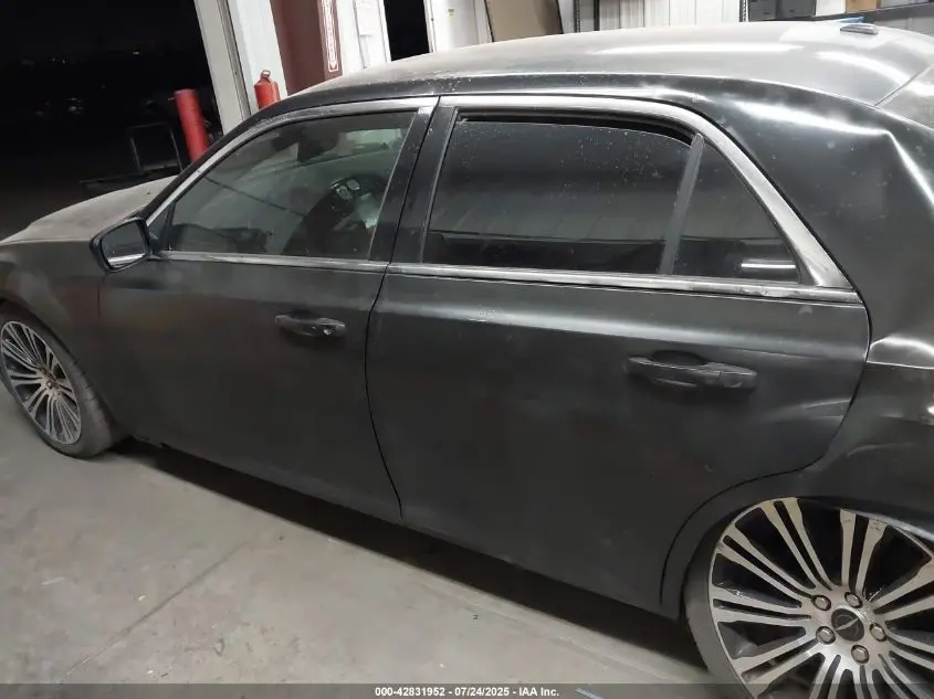2013 CHRYSLER 300 300S