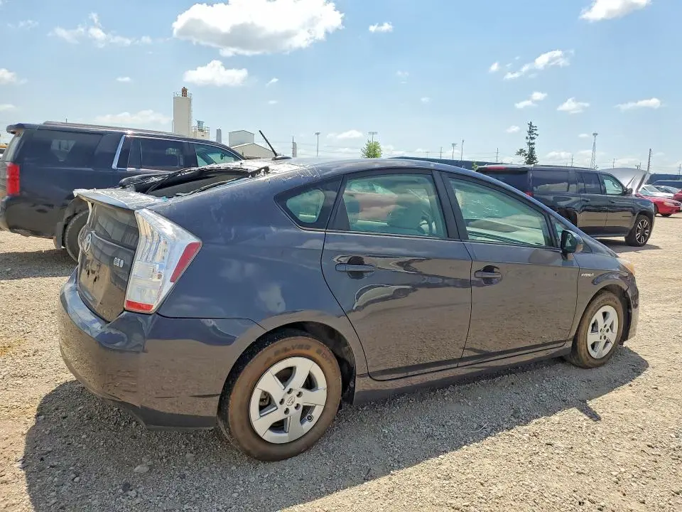 2011 TOYOTA PRIUS TWO  