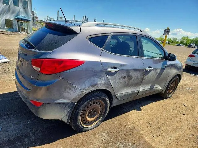 2015 HYUNDAI TUCSON SE  