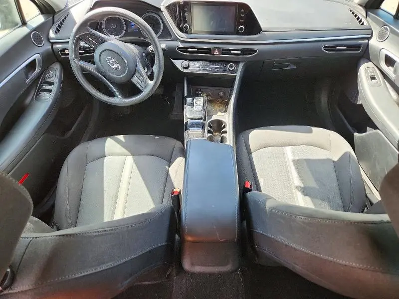 2022 HYUNDAI SONATA SE  