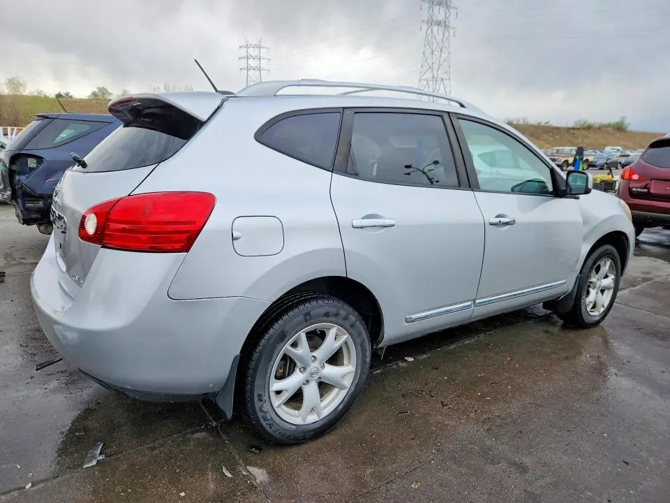 2011 NISSAN ROGUE S  