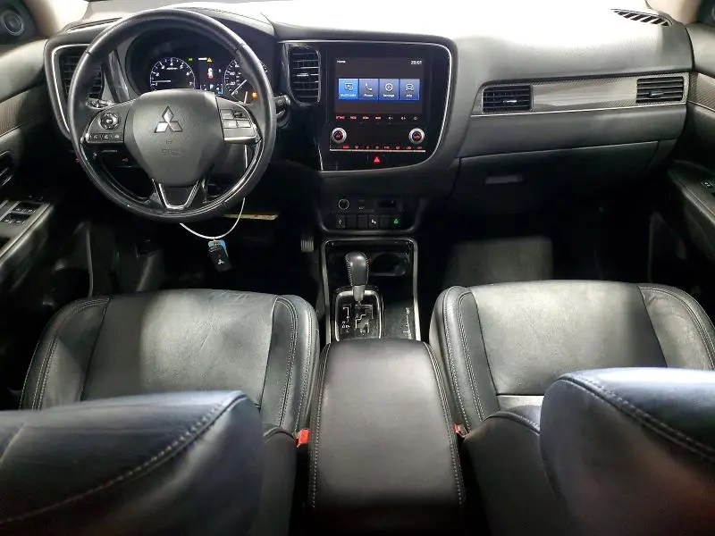 2020 MITSUBISHI OUTLANDER SE  