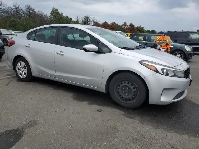 2017 KIA FORTE LX  
