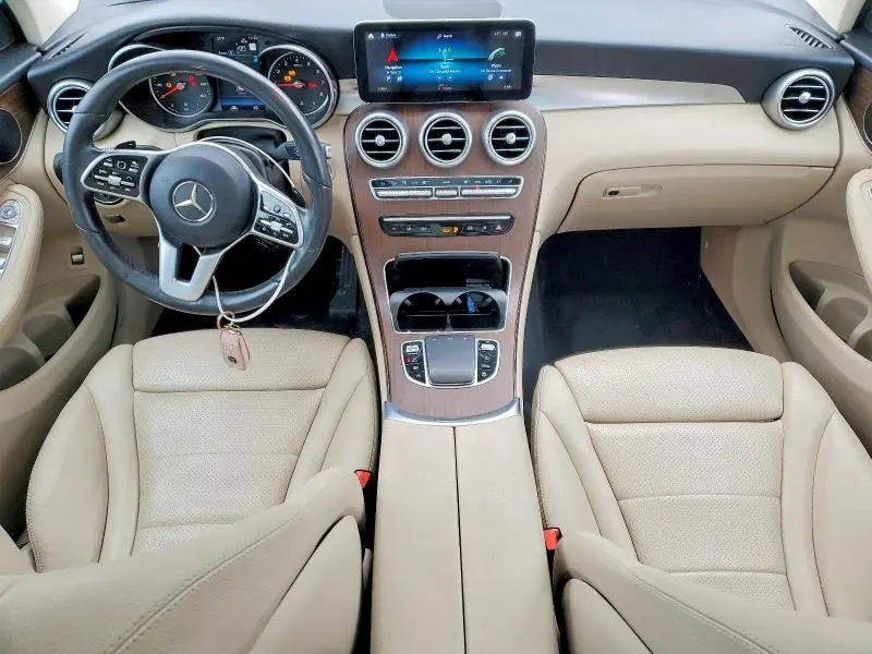 2022 MERCEDES-BENZ GLC 300  