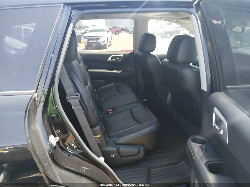 2017 NISSAN PATHFINDER PLATINUM