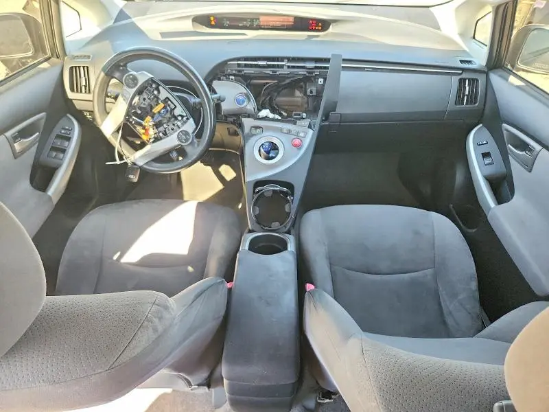 2013 TOYOTA PRIUS THREE  