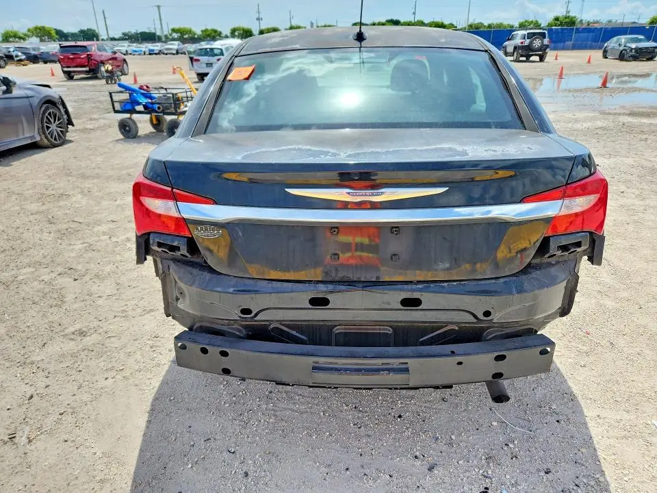 2011 CHRYSLER 200 TOURING  