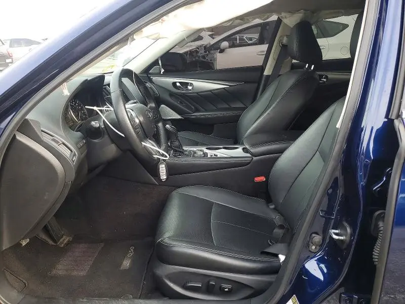 2021 INFINITI Q50 LUXE  