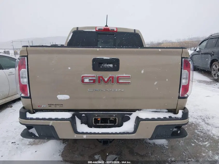 2022 GMC CANYON 4WD  SHORT BOX ELEVATION