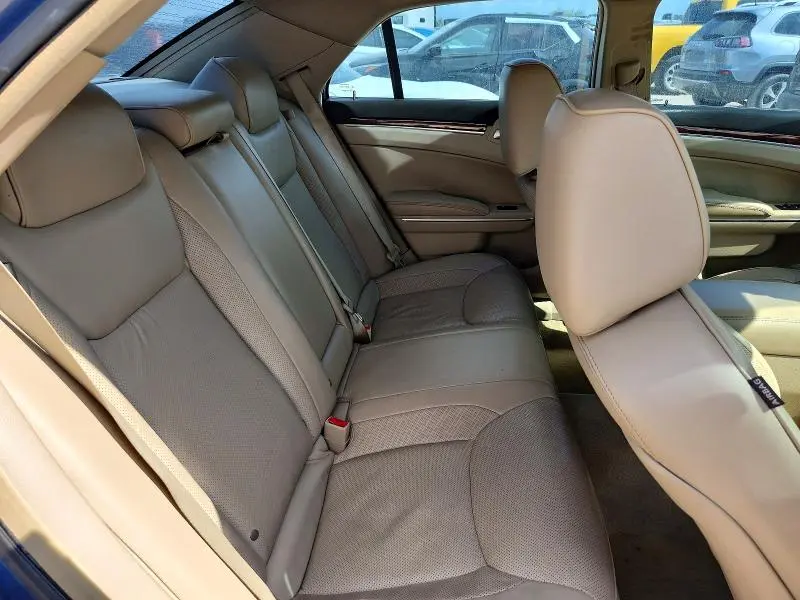 2011 CHRYSLER 300 LIMITED  