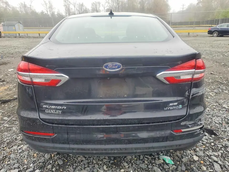 2019 FORD FUSION SE  