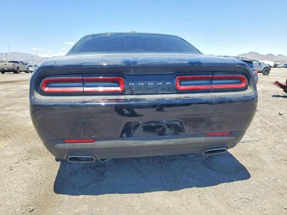 2016 DODGE CHALLENGER SXT  