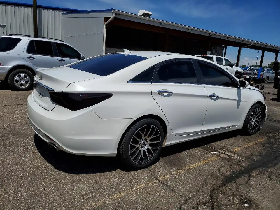 2012 HYUNDAI SONATA SE  
