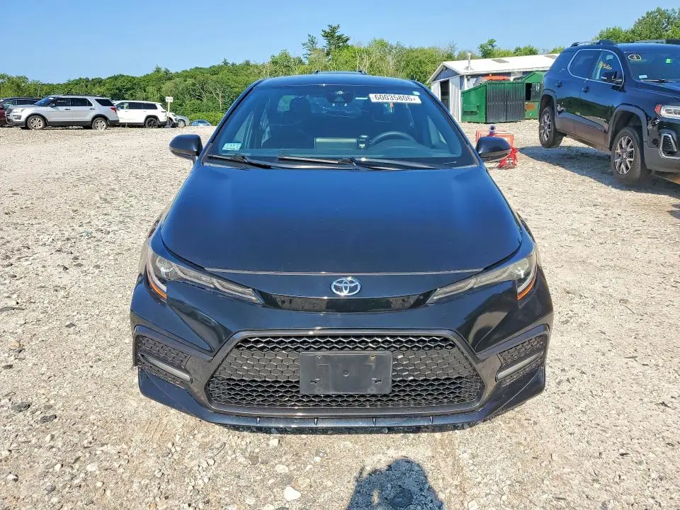 2021 TOYOTA COROLLA SE  