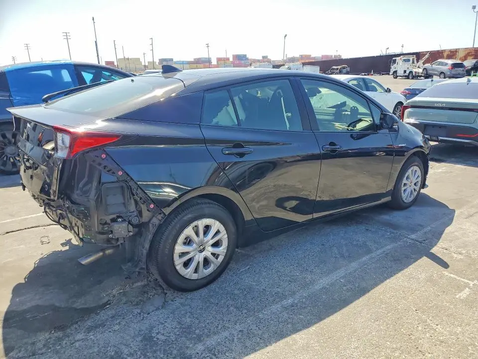 2019 TOYOTA PRIUS LE  