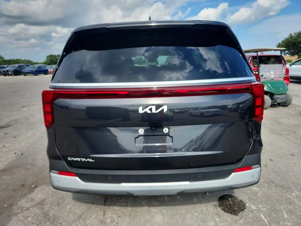 2026 KIA CARNIVAL LXS  