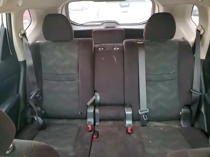2016 NISSAN ROGUE S  