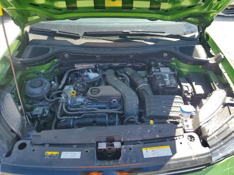 2025 VOLKSWAGEN TAOS SE  