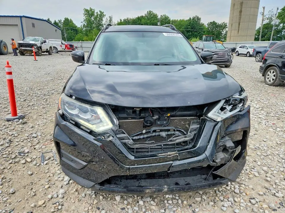 2017 NISSAN ROGUE SV  