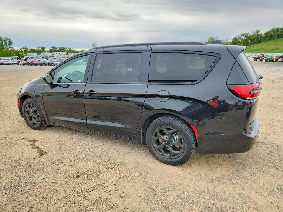 2021 CHRYSLER PACIFICA HYBRID TOURING L  
